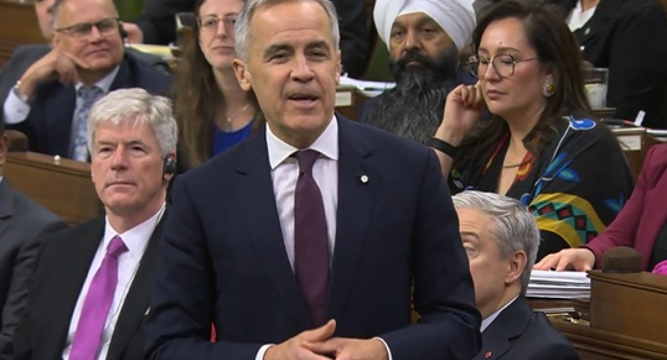  Prime Minister Mark Carney’s government narrowly survived a crucial budget vote