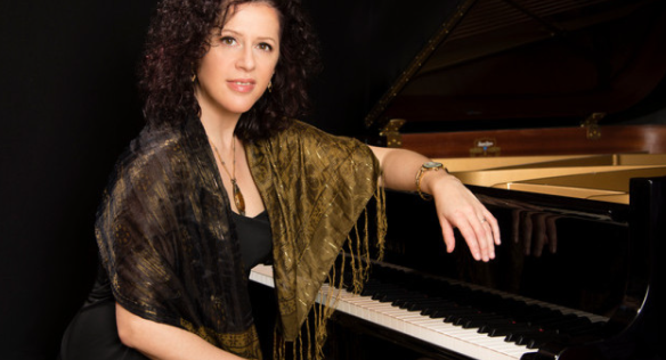  Milana Zilnik Pianist, Composer, Singer-songwriter
